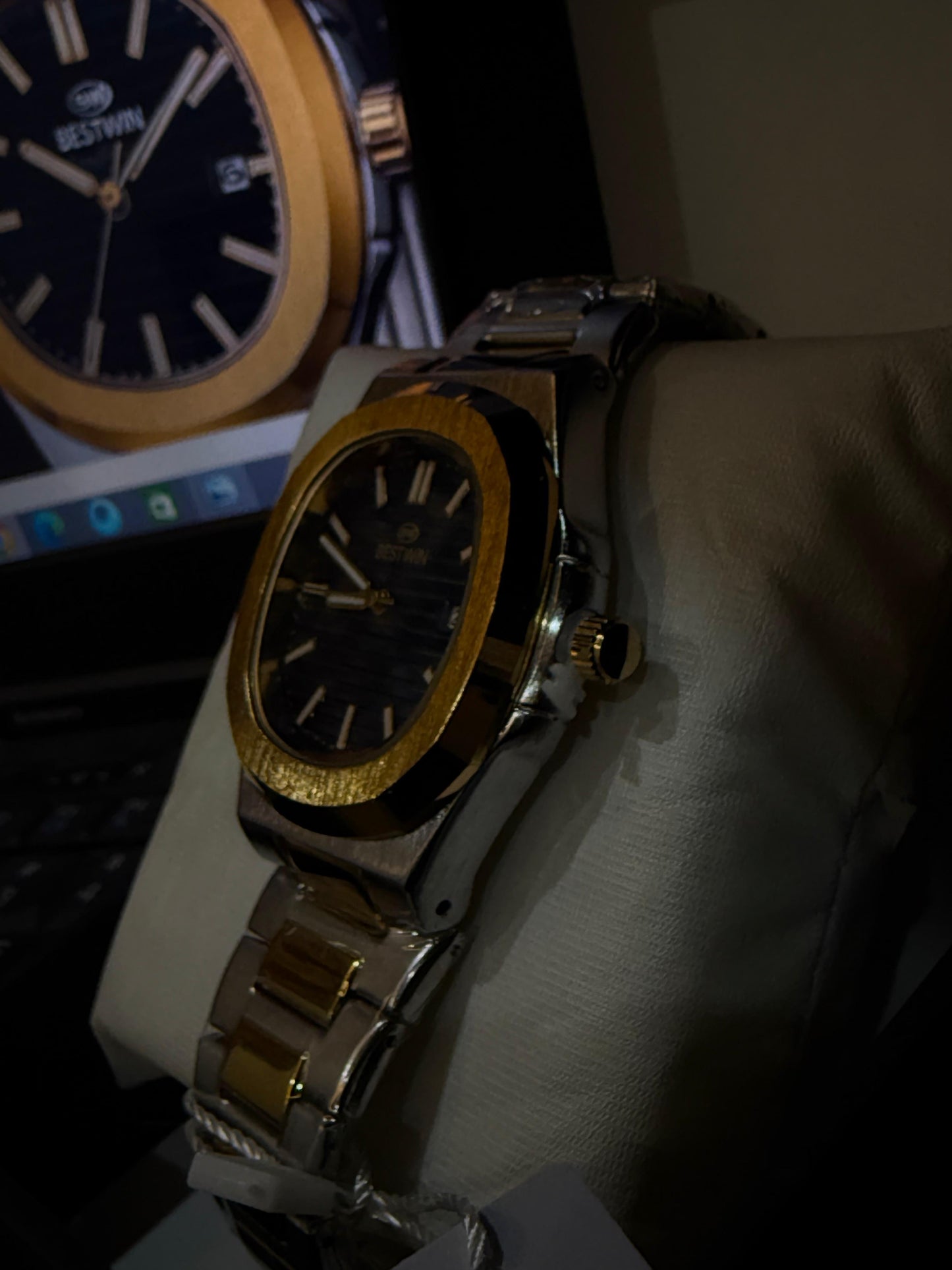 BESTWIN BW-137(BLUE) Men's Luxury Quartz Watch