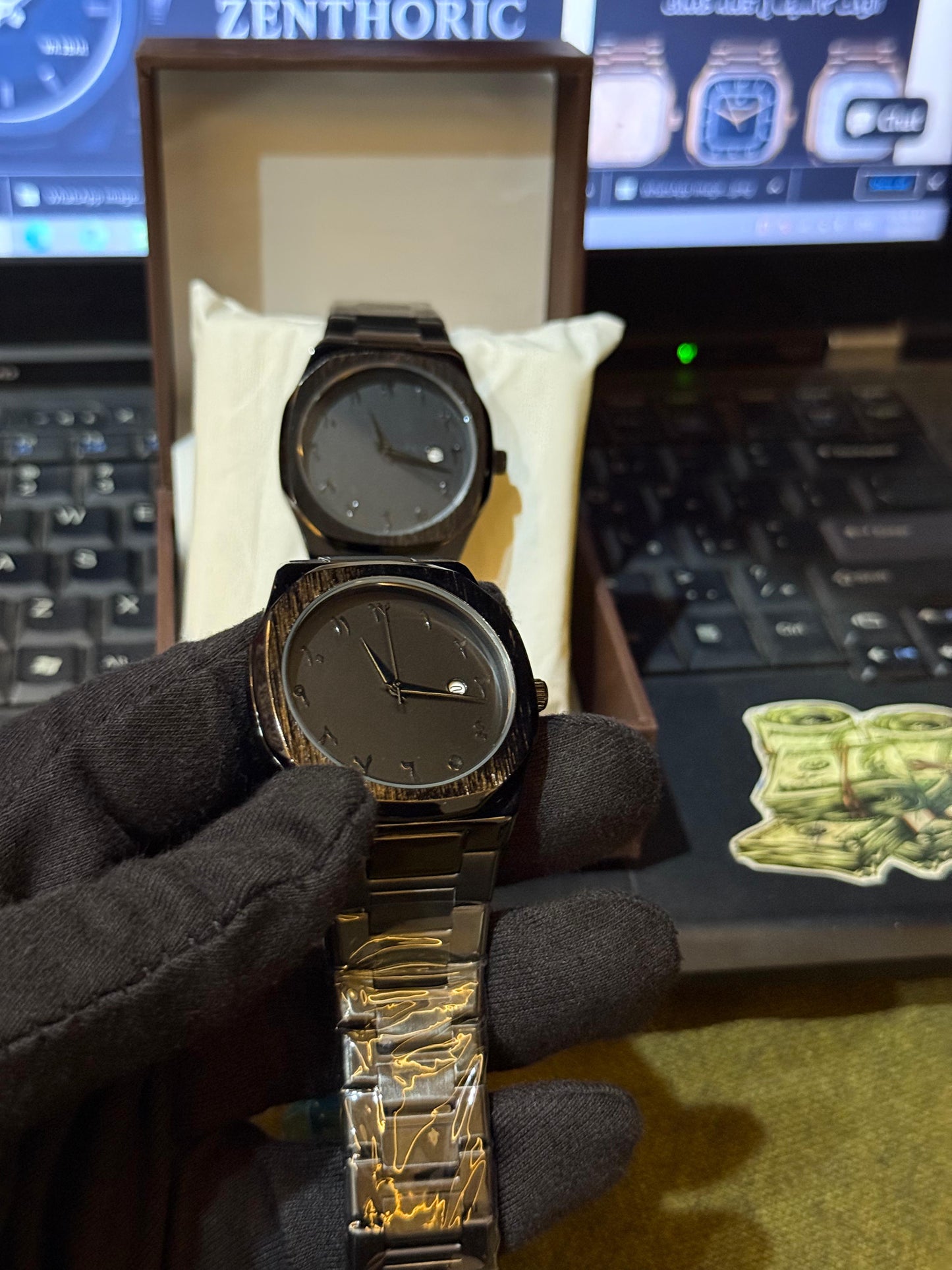 Stainless steel Arabic Black Aura Watch 🖤